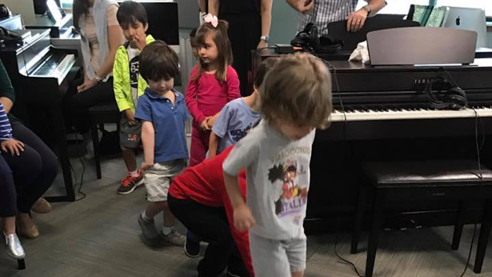 student practice in the piano lab